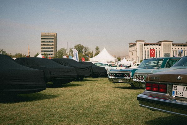 DIY Mode : Transformez votre foulard en sac à main élégant !