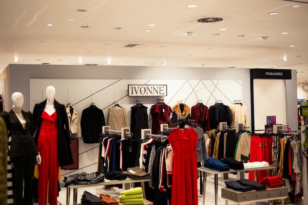 Découvrez des réductions hivernales sur la mode féminine !